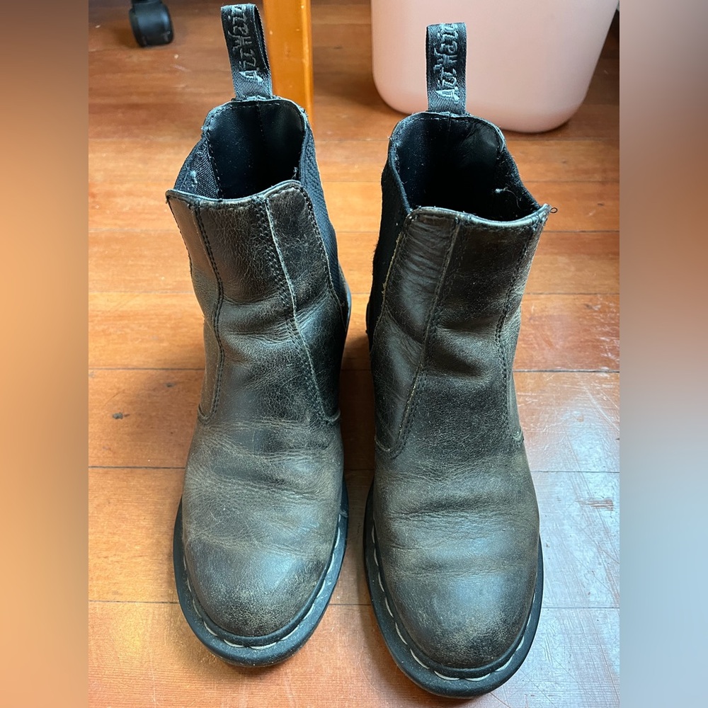 Doc Martens Cadence Boots